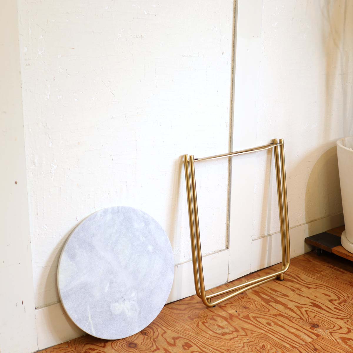 ザイファー / ZUIVER TIMPA MARBLE SIDE TABLE コーヒーテーブル サイドテーブル  ラウンドテーブル 大理石 中古