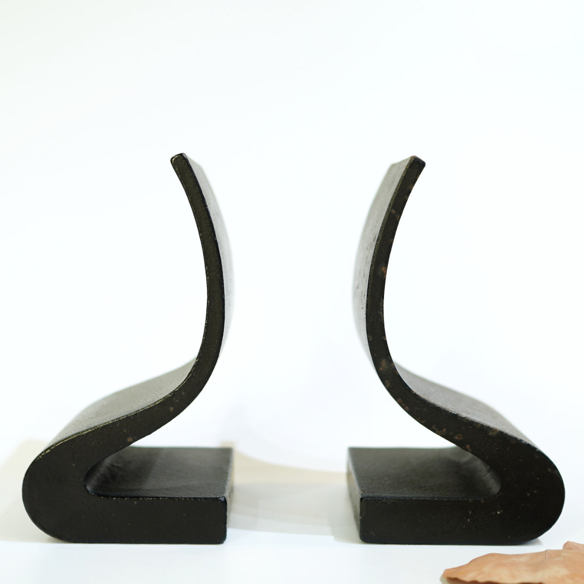 小笠原鋳造所 ブックエンド F型 2個セット 南部鉄器 小笠原陸兆 中古