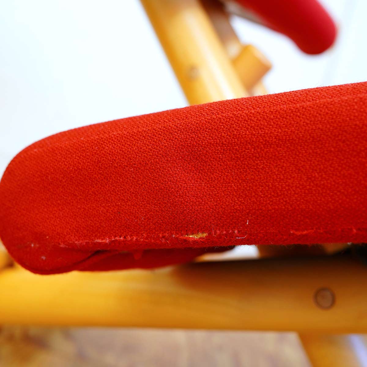 ヴァリエール / VARIER バランスチェア マルチ・バランス / MULTI レッド ピーター・オプスヴィック ストッケ 中古