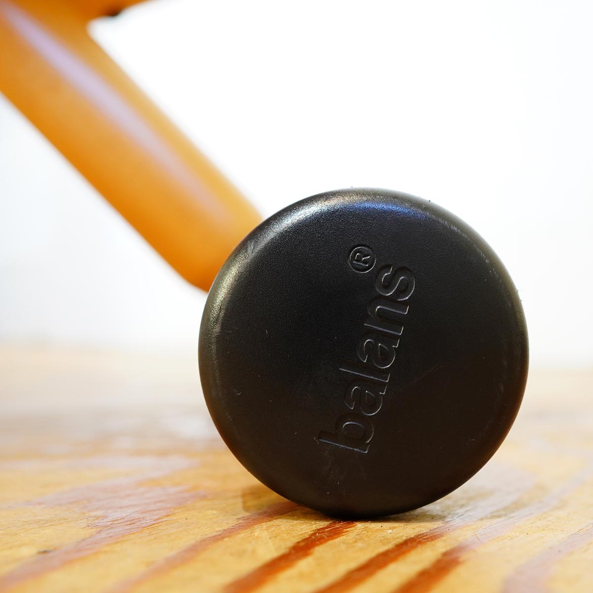 ヴァリエール / VARIER バランスチェア マルチ・バランス / MULTI レッド ピーター・オプスヴィック ストッケ 中古