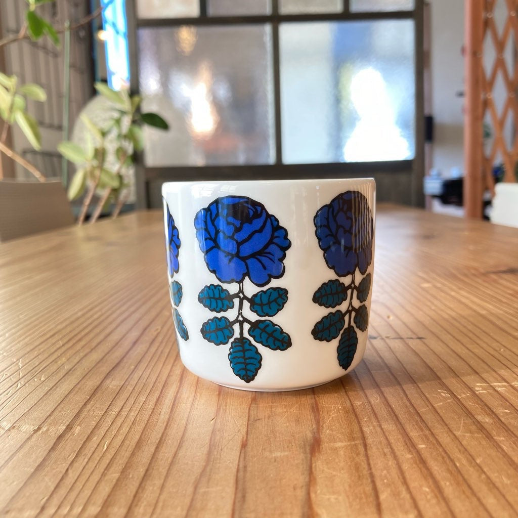 マリメッコ / marimekko ヴィヒキルース / VIHKIRUUSU ラテマグ バラ柄 廃盤マリメッコヴィヒキルースラテマグライトブルー&ダークブルー2個