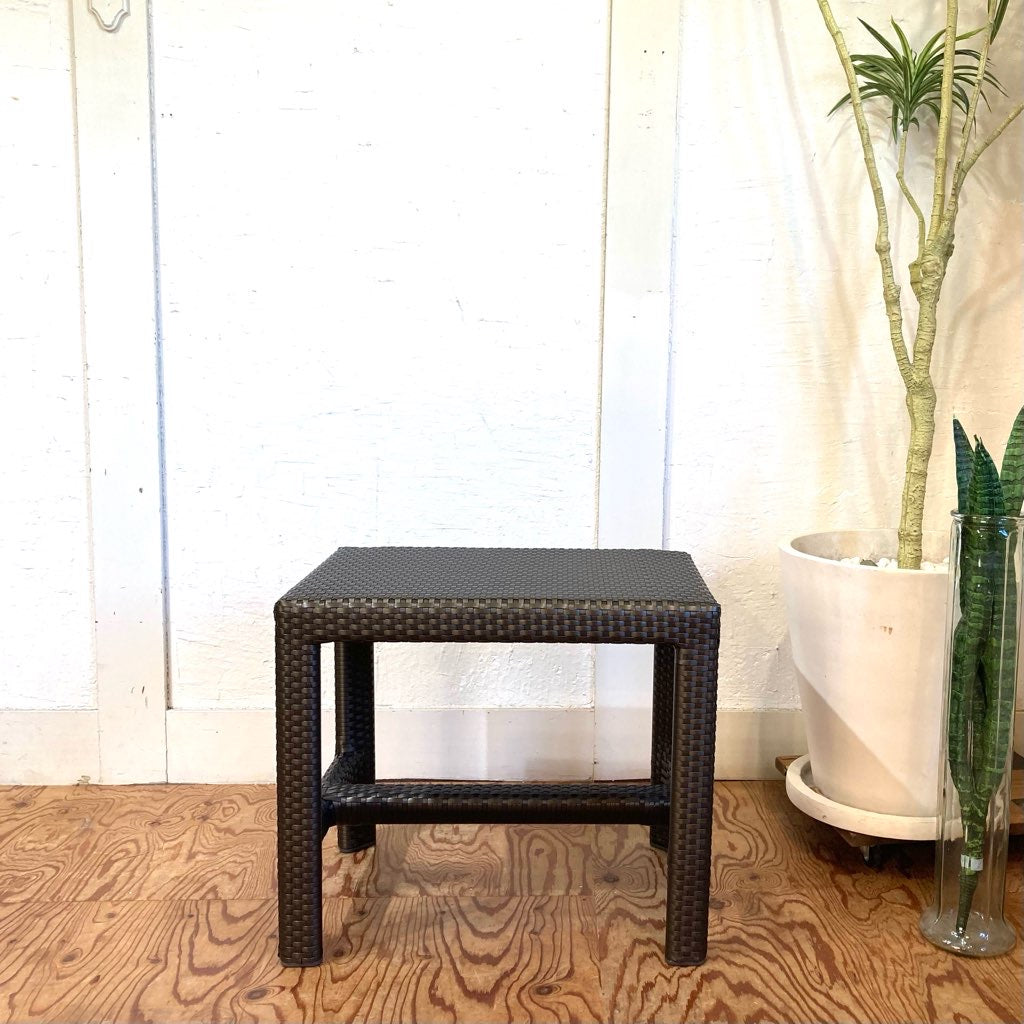 デドン / DEDON スツール サイドテーブル ラタン編み 展示品