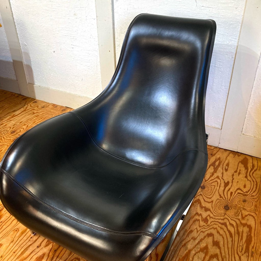 ビー&ビー イタリア / B&B Italia マート / Mart ラウンジチェア ブラック 本革 リクライニング 展示品