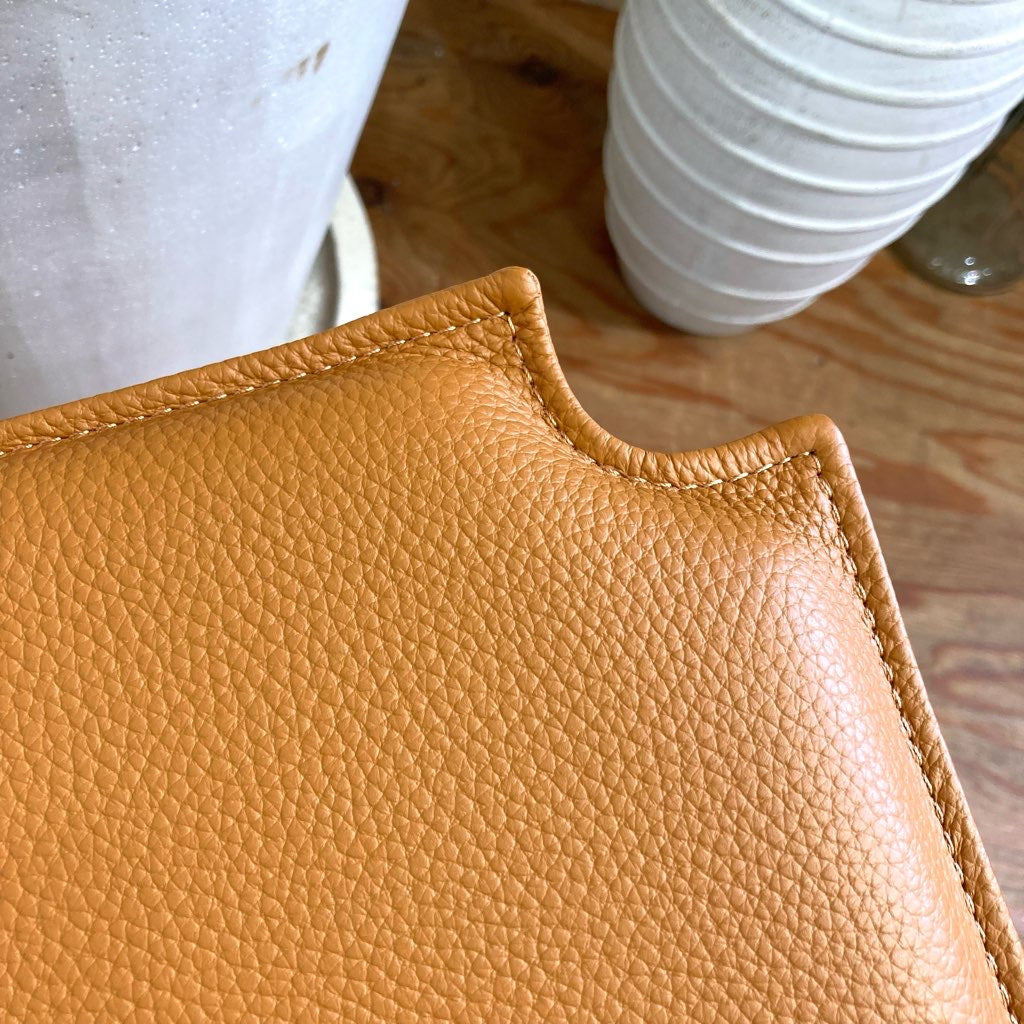 カールハンセン&サン /  Carl Hansen & Søn CU CH24 Yチェア用 レザークッション ゴールデンブラウン 中古