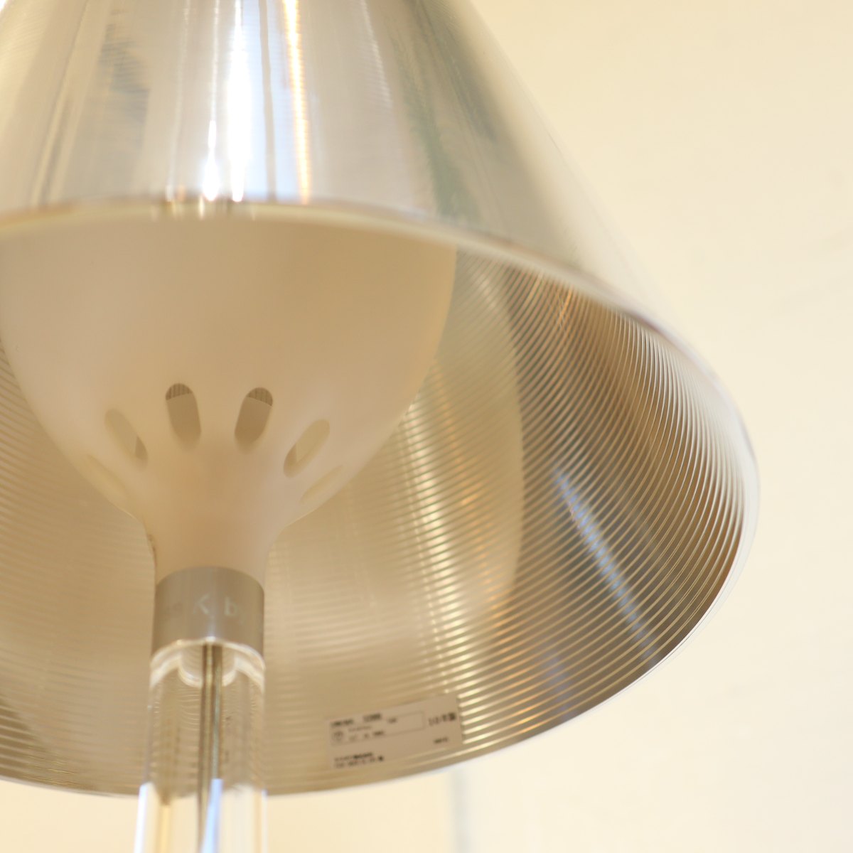 フロス / FLOS MISS.K テーブルランプ フィリップ・スタルク 照明 中古