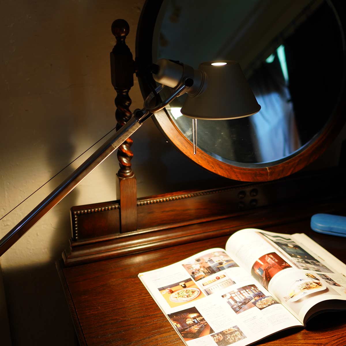 アルテミデ / Artemide トロメオ リーディング フロアライト 中古