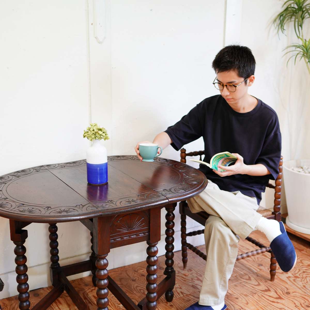 英国アンティーク コーナーチェア ボビンフレーム ラッシ張り