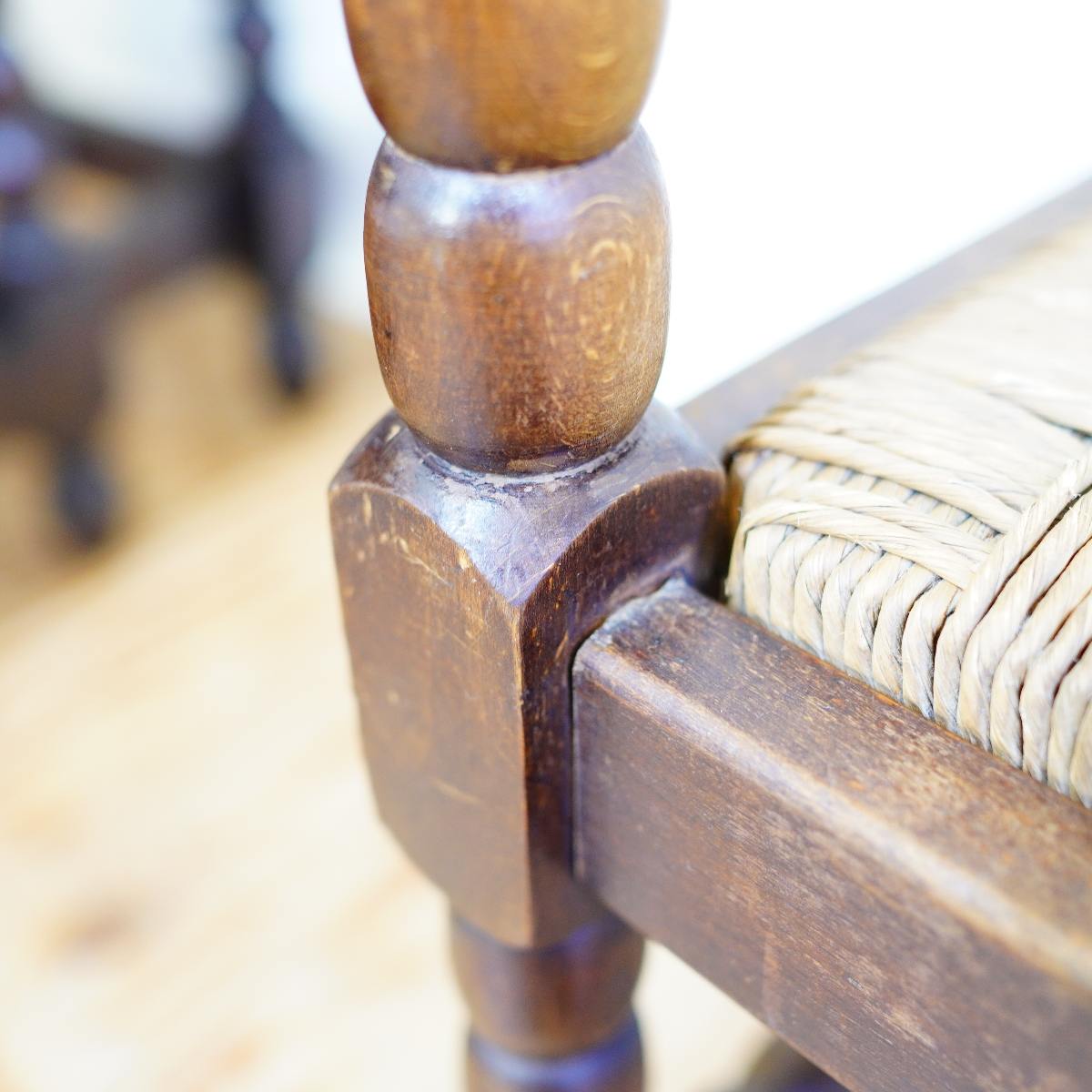 英国アンティーク コーナーチェア ボビンフレーム ラッシ張り