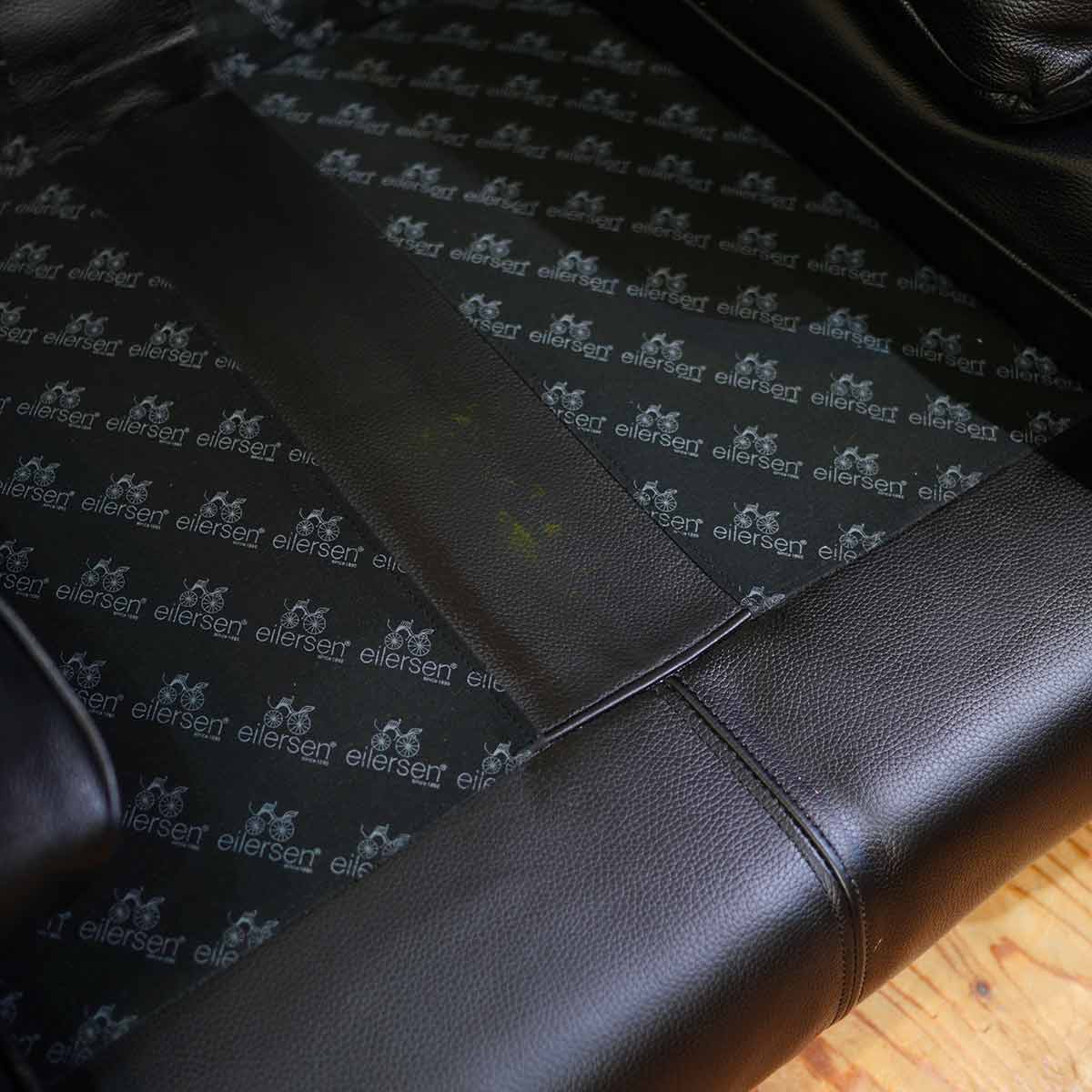 アイラーセン / eilersen ストリームラインソファ トリプルソファ 3人掛け 本革 ブラック ACTUS 中古