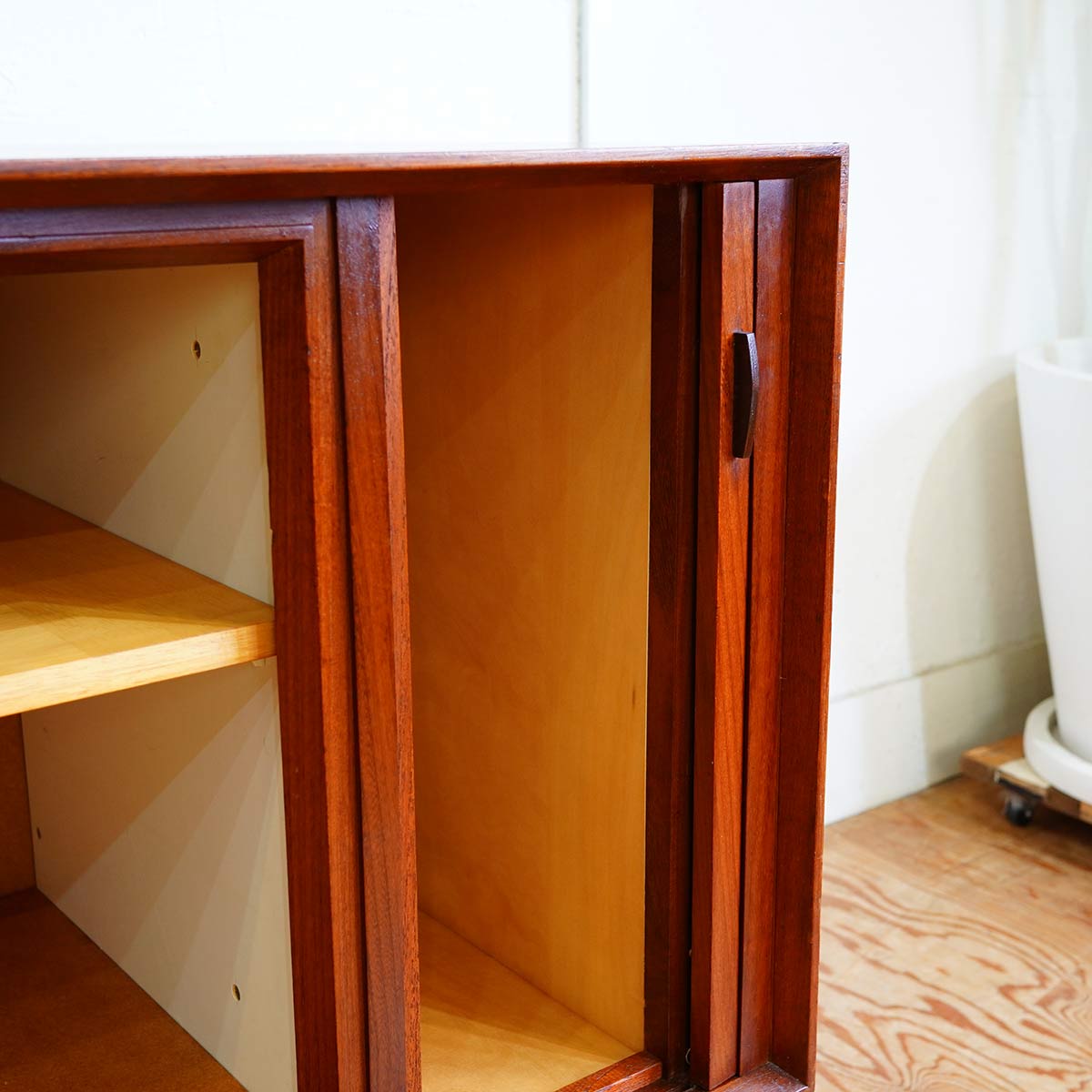 タンブールドア キャビネット サイドボード 蛇腹扉 北欧 チーク ヴィンテージ