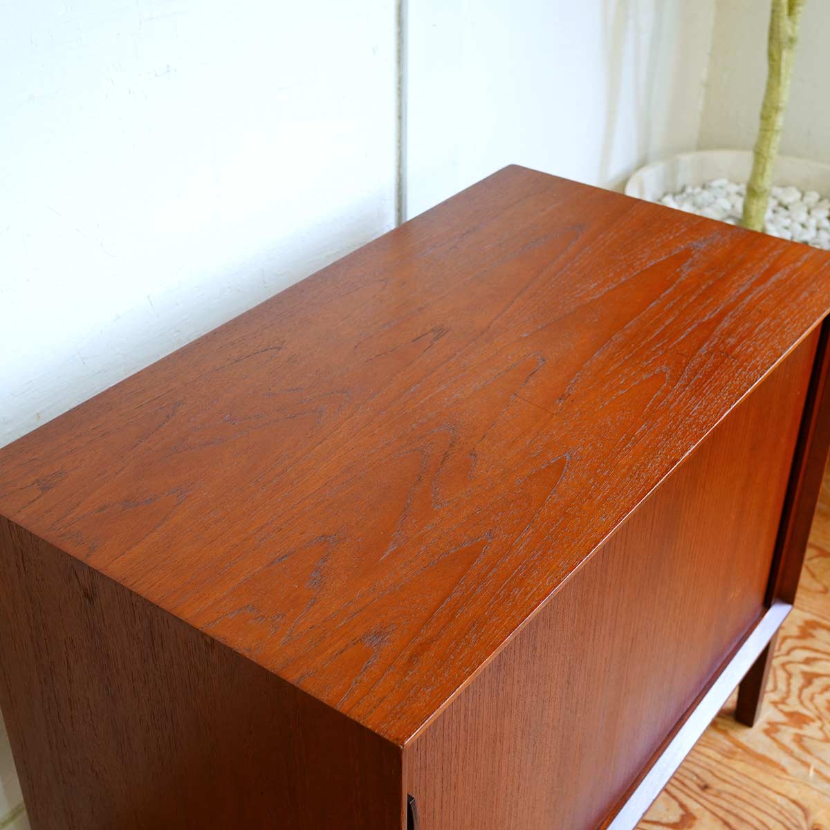 タンブールドア キャビネット サイドボード 蛇腹扉 北欧 チーク ヴィンテージ