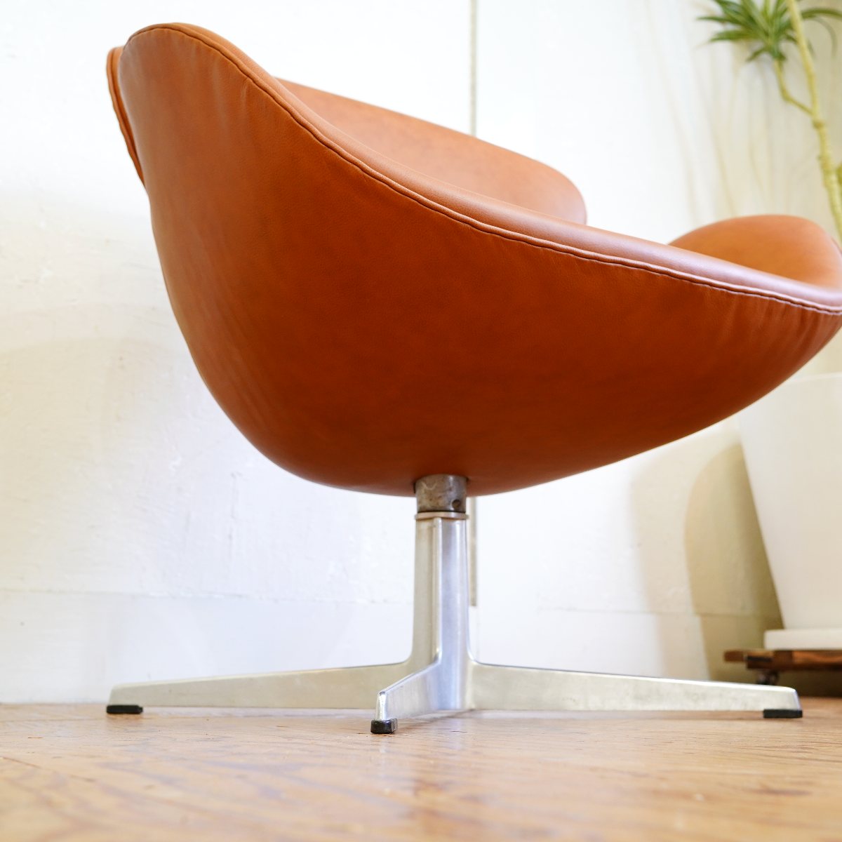 フリッツ・ハンセン / FRITZ HANSEN スワンチェア / SWAN 【1】本革 ブラウンレザー アルネ・ヤコブセン 張替え済 ヴィンテージ