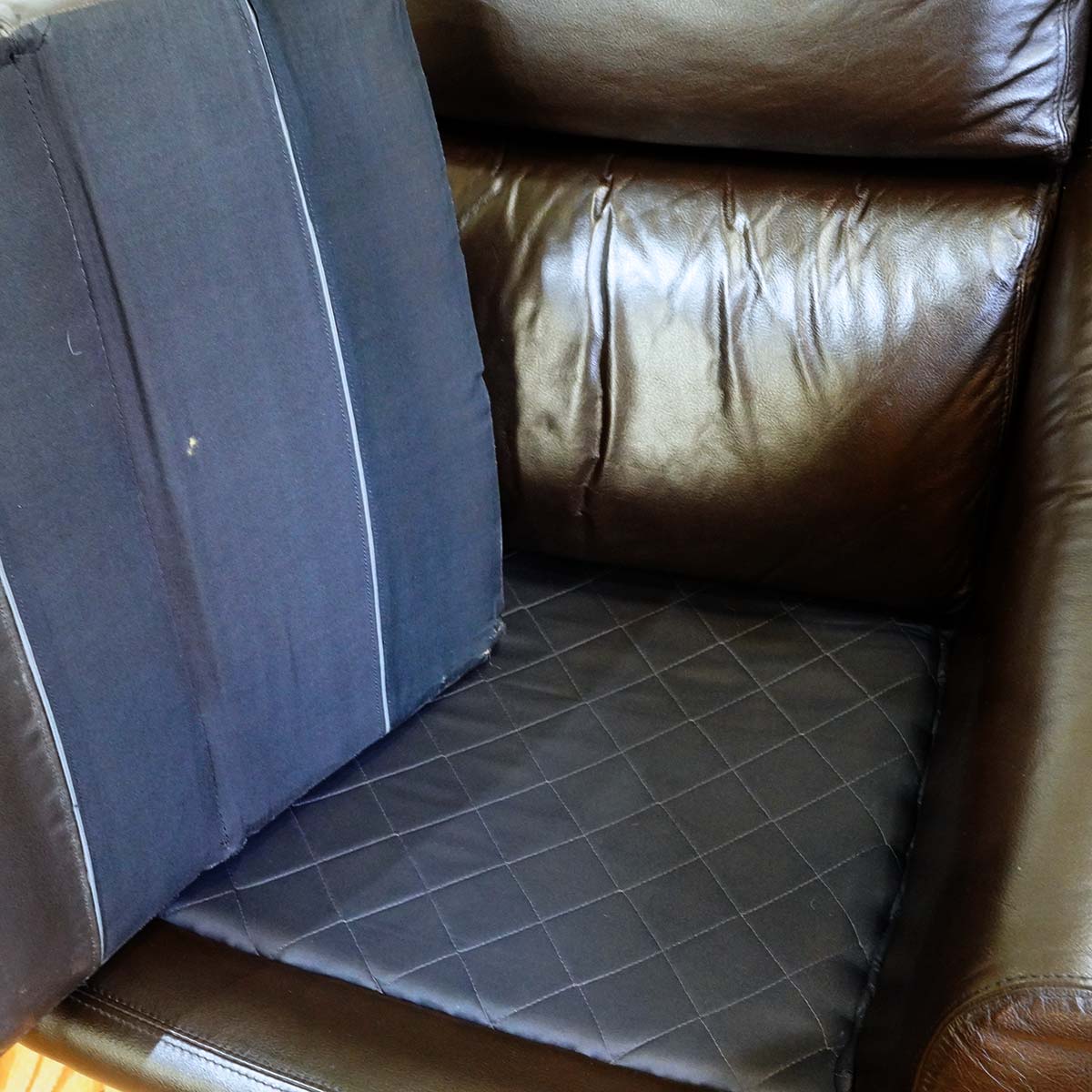 OVERMAN社 ラウンジチェア レザー 回転式 北欧 ブラック ミッドセンチュリー ヴィンテージ