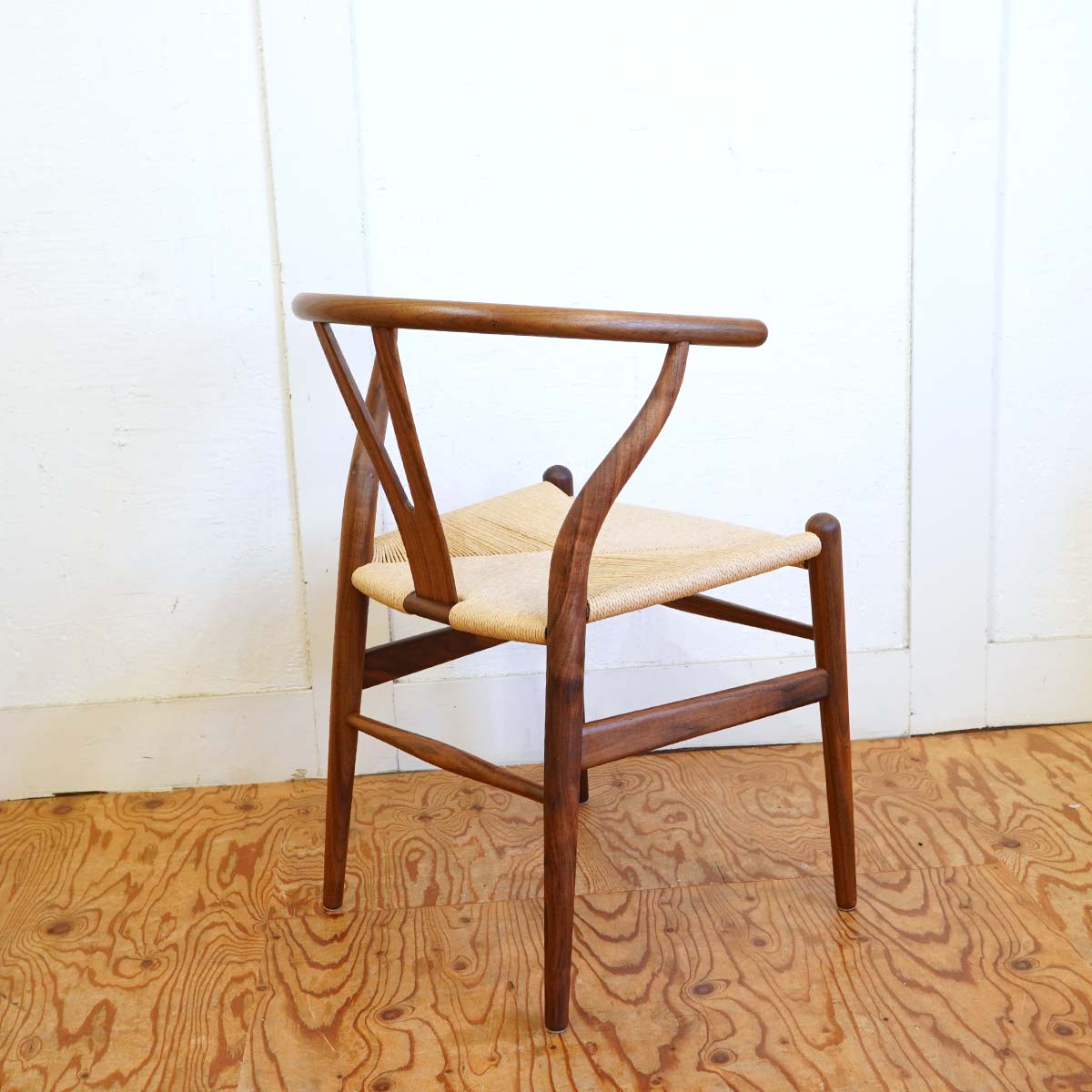カール・ハンセン&サン / Carl Hansen & Søn Yチェア CH24 ハンス J. ウェグナー ウォールナット 【16】 中古 展示品