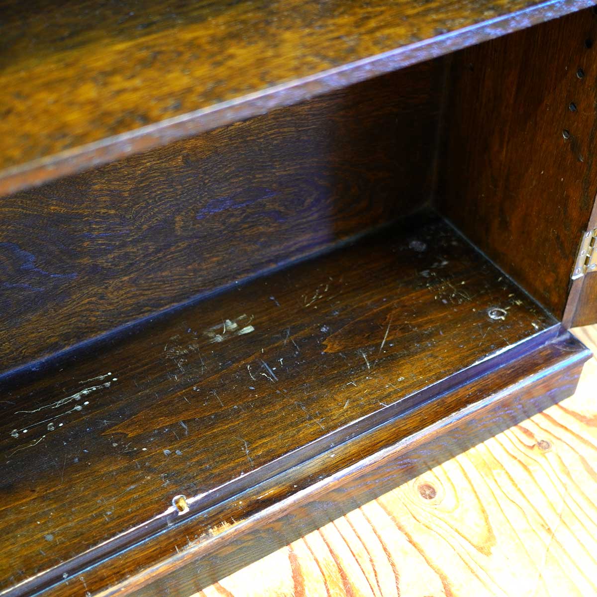 英国アンティーク 飾り棚 キャビネット クラシカル