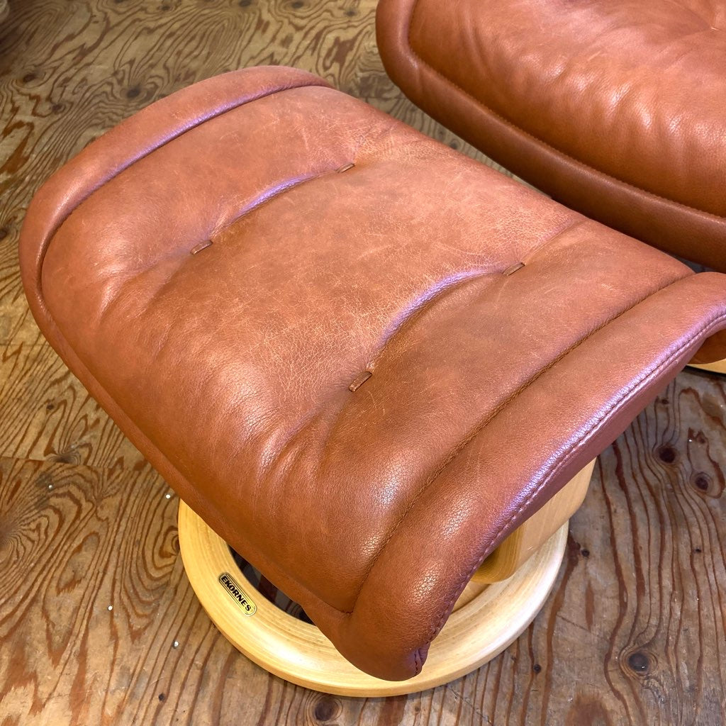 エコーネス / EKORNES ロイヤル ストレスレスチェア & オットマン テーブル付き リクライニングチェア 本革 中古