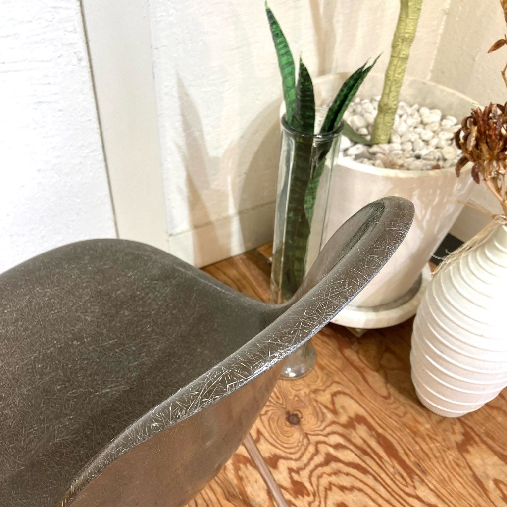 ハーマンミラー / Herman Miller サイドシェルチェア FRP 3rd Hベース チャールズ&レイ・イームズ 中古