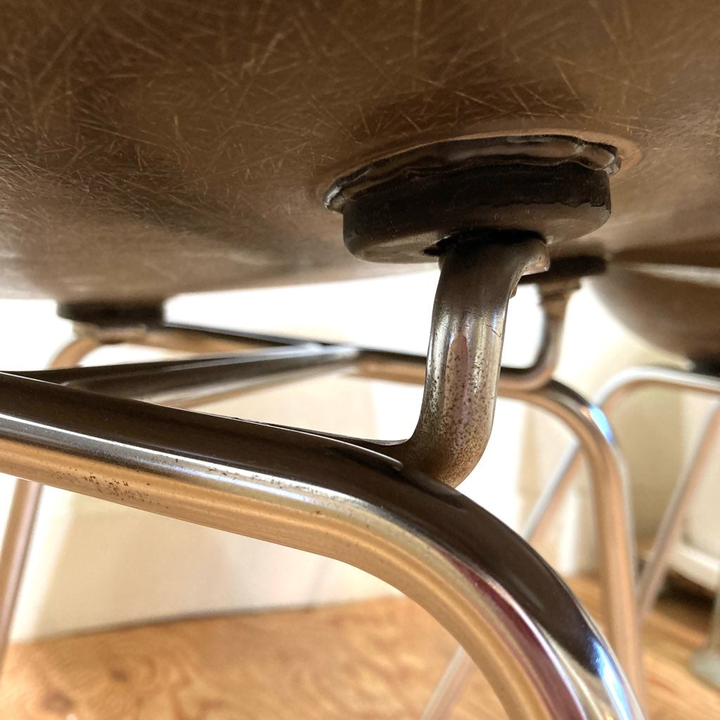 ハーマンミラー / Herman Miller サイドシェルチェア FRP 3rd Hベース チャールズ&レイ・イームズ 中古