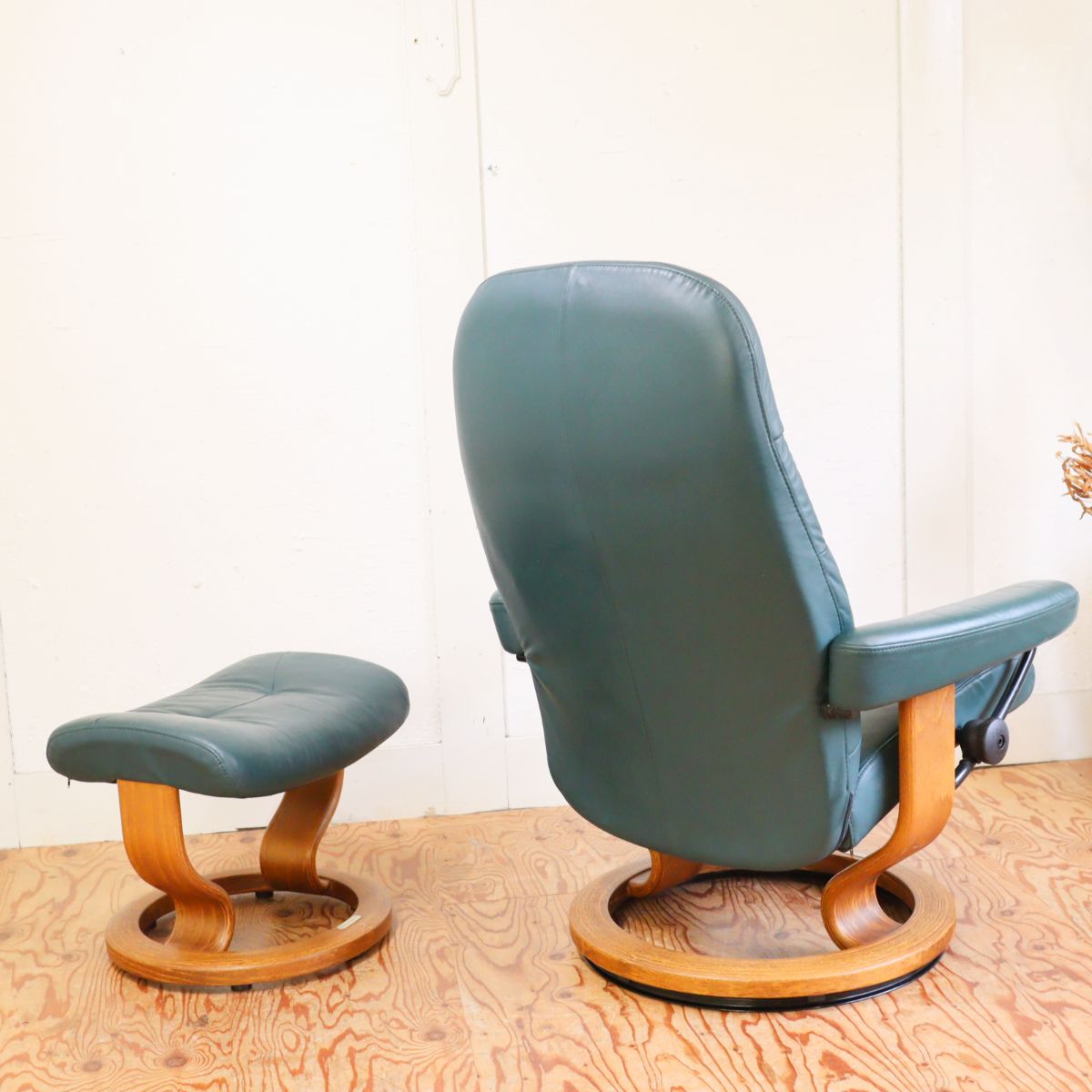 エコーネス / EKORNES ストレスレスチェア & オットマン リクライニングチェア 本革 中古