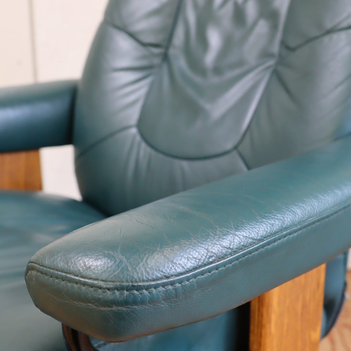 エコーネス / EKORNES ストレスレスチェア & オットマン リクライニングチェア 本革 中古