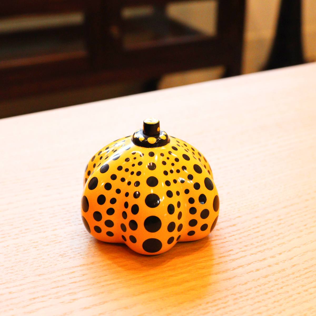 パンプキン ペーパーウェイト草間彌生 オブジェ 置物 YAYOI KUSAMA 