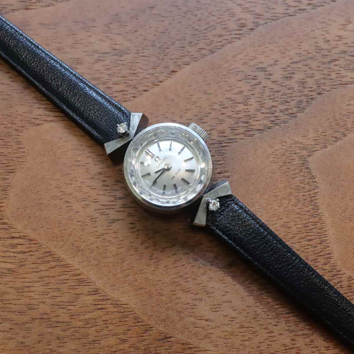 オメガ / OMEGA デビル カットガラス 2Pダイヤ 【6】 レディース アンティーク腕時計 中古