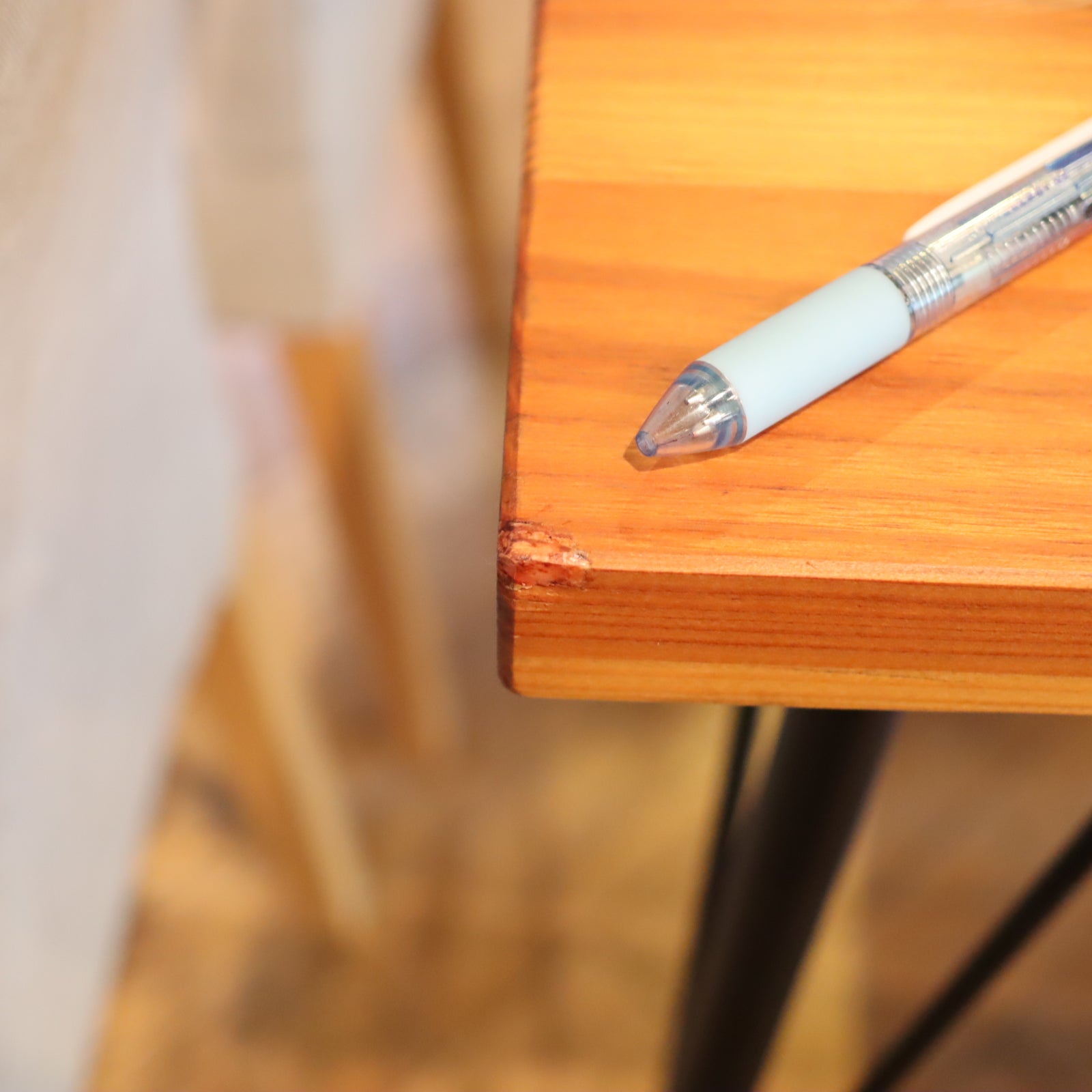 パイン無垢材 ダイニングテーブル 作業テーブル  インダストリアル 中古