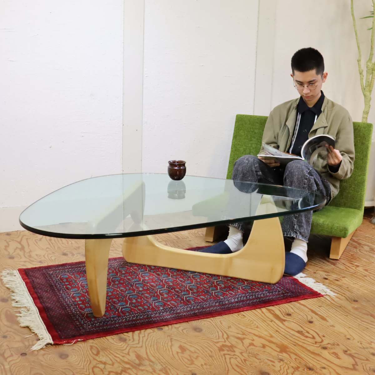 ヴィトラ / Vitra イサムノグチ コーヒーテーブル リビングテーブル ガラステーブル ローテーブル 中古