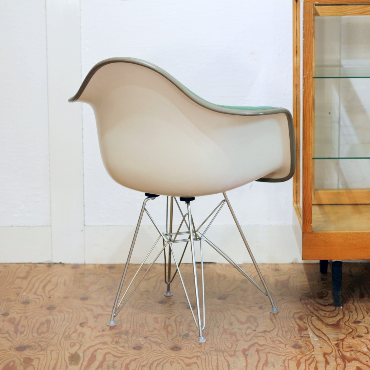 ハーマンミラー/HermanMiller アームシェルチェア グリーン チャールズ&レイ・イームズ