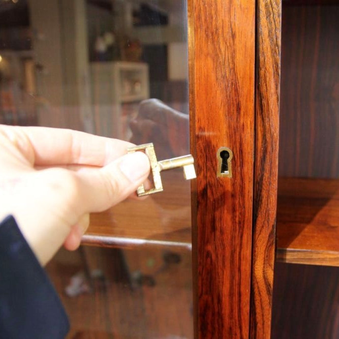 ローズウッド カップボード