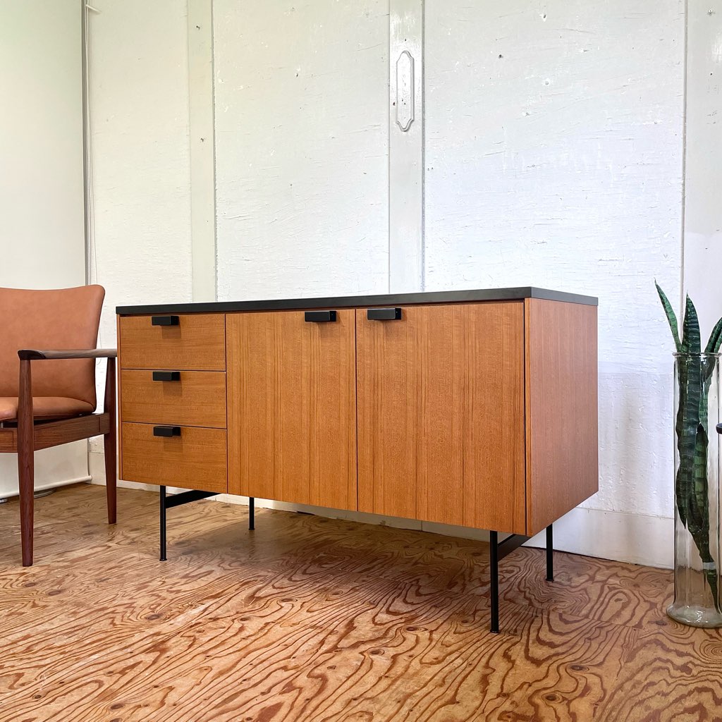 メトロクス / METROCS F061サイドボード ピエールポラン / Pierre Paulin キャビネット 中古