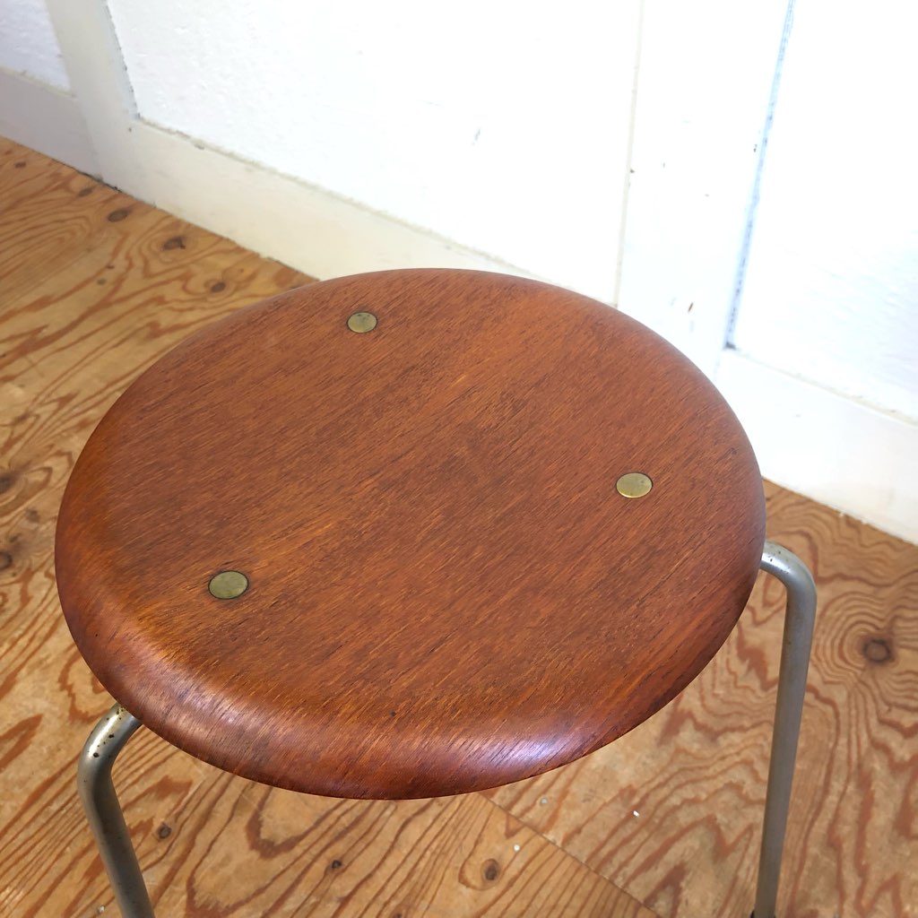 フリッツ・ハンセン / FRITZ HANSEN ドットスツール NO,3170 アルネ・ヤコブセン 3本脚 希少 ヴィンテージ