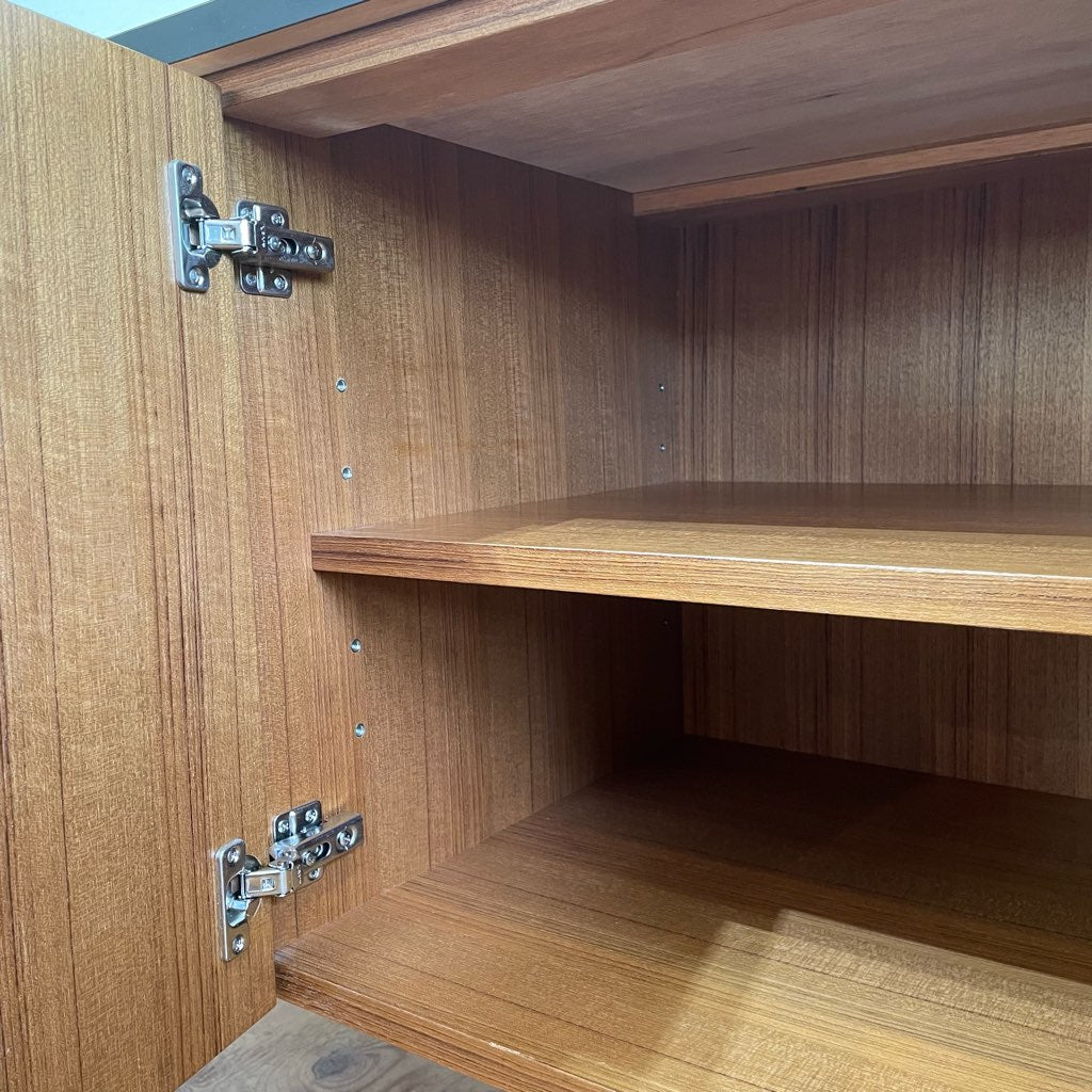 メトロクス / METROCS F061サイドボード ピエールポラン / Pierre Paulin キャビネット 中古