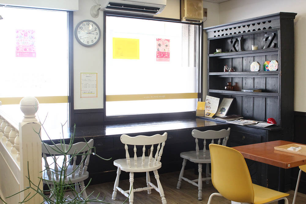 ぱんみみ｜ブランドカラーを大切に。地元に愛されるパン屋さん。