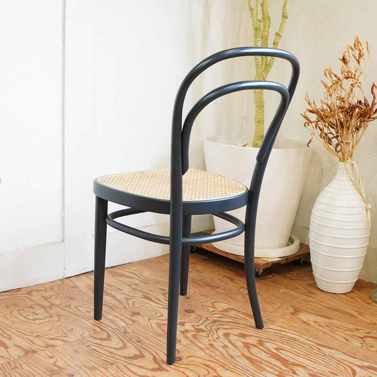 ヴィンテージ トーネット THONET 728 アームチェア②バウハウス 当時物 logo-thonet_dbf13681-7612-457f