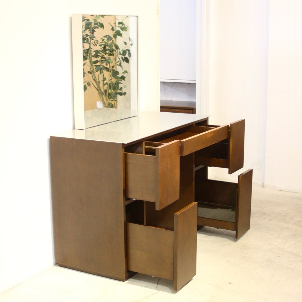 カッシーナixc. / Cassina ixc. メイクアップドレッサー 近藤康夫 化粧