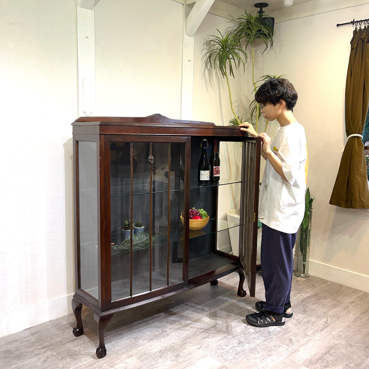 螺鈿家具 螺鈿細工 アンティーク 猫脚 洋風 ヨーロピアン ショーケース  