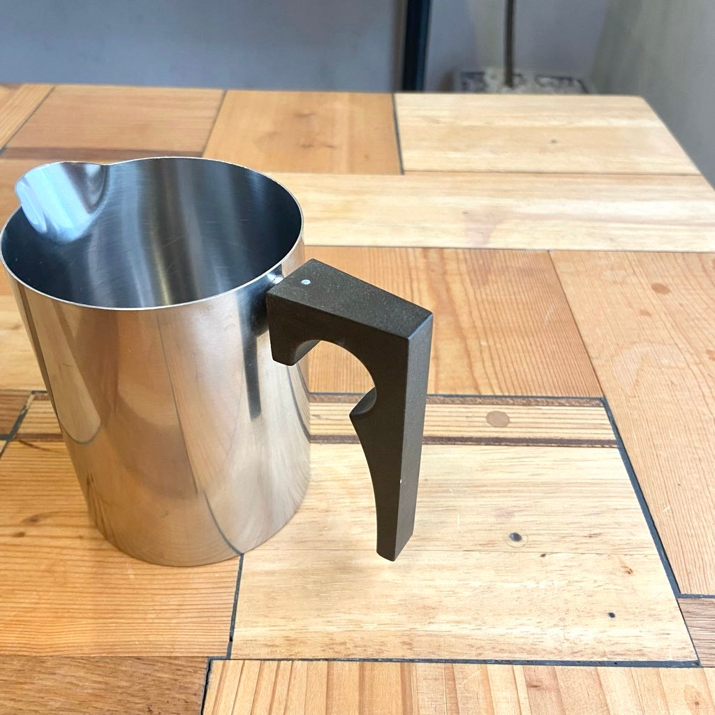 ステルトン / Stelton シリンダライン / Cylinda-Line ウォータージャグ 小 アルネ・ヤコブセン