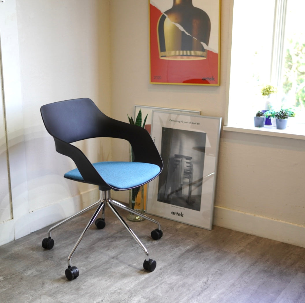 ウィルクハーン / Wilkhahn OCCO / オッコ キャスターアームチェア 黒