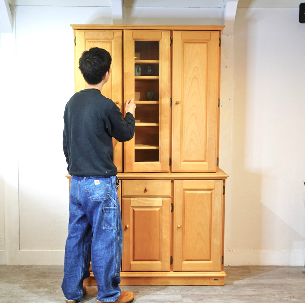 シャルドネ / CHARDONNAY アッサム / ASSEM  カップボード