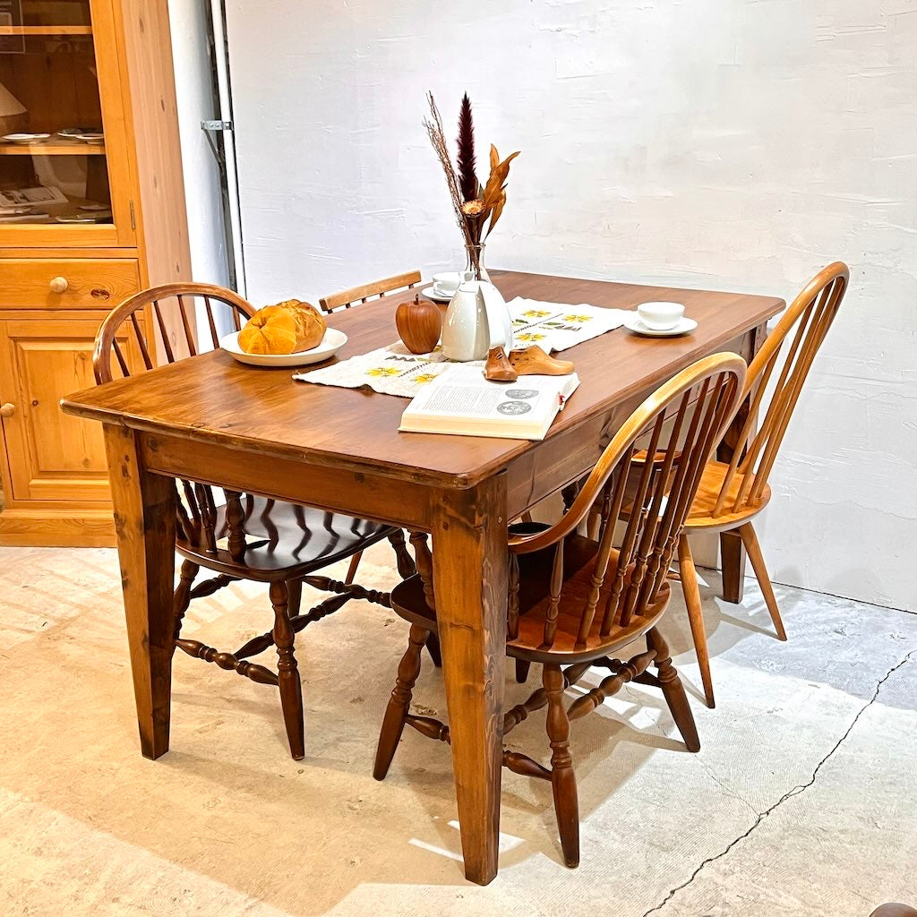 ヴィンテージ パイン材 ダイニングテーブル