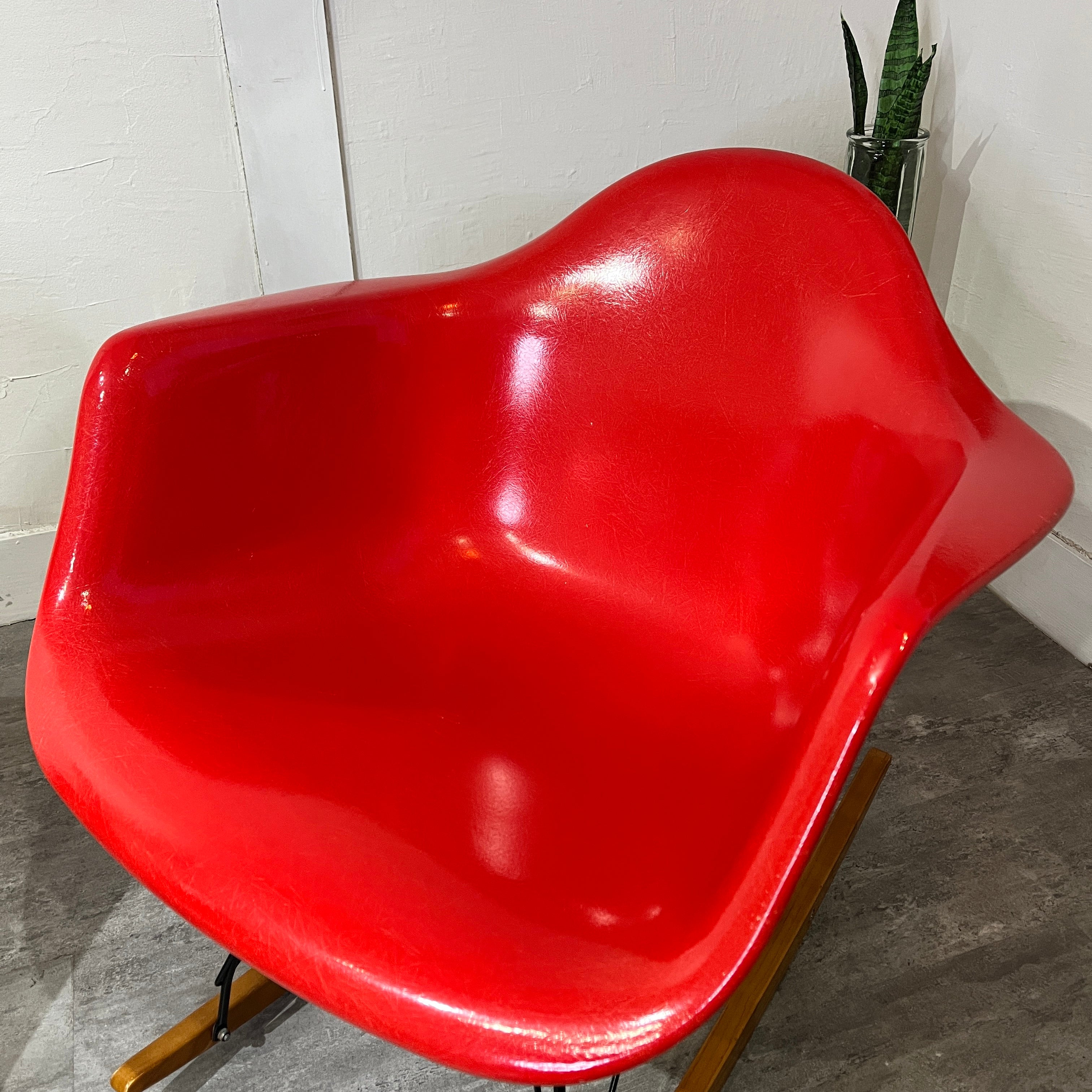 モダニカ / MODERNICA アームシェルチェア ロッカーベース FRP