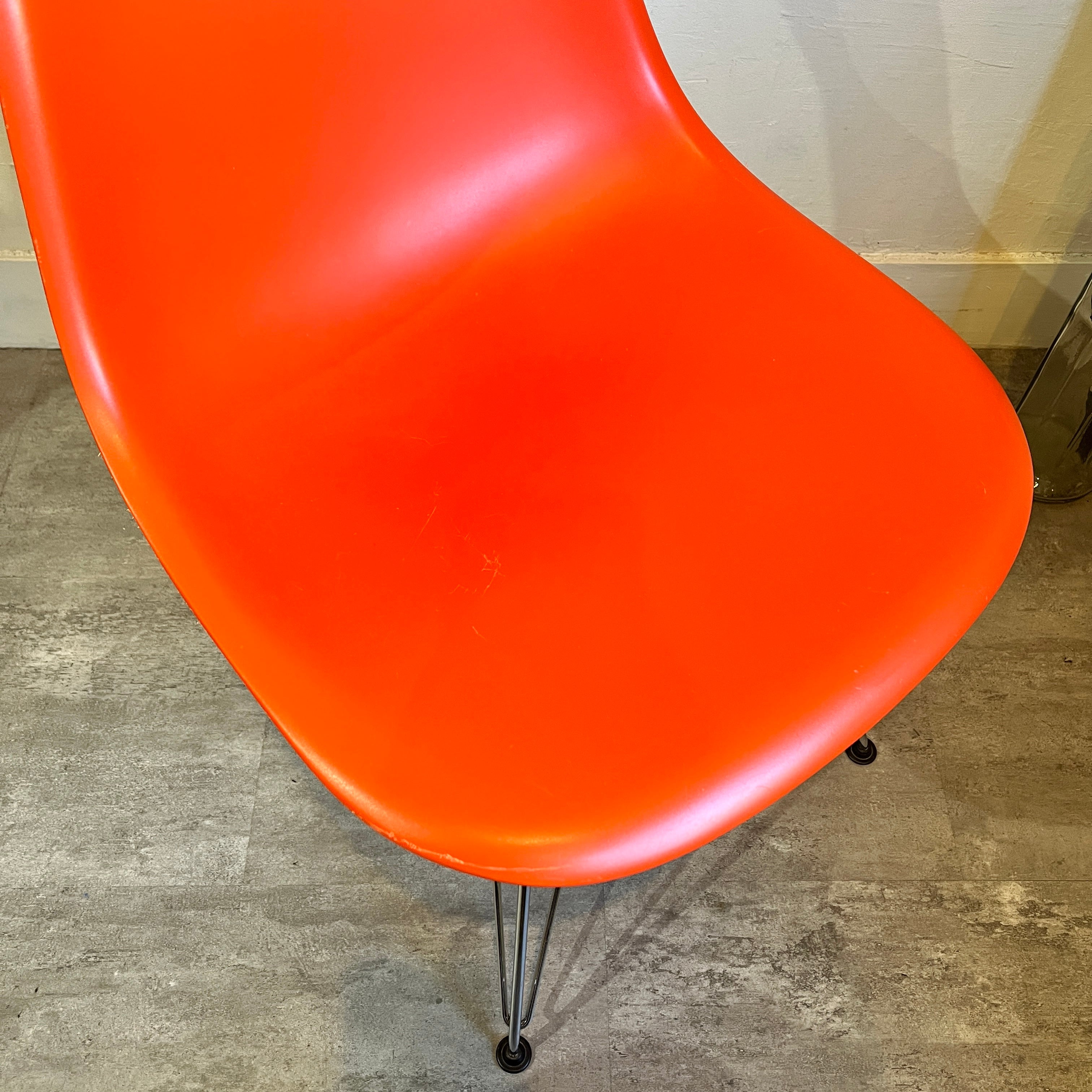 ヴィトラ / Vitra サイドシェルチェア エッフェルベース チャールズ