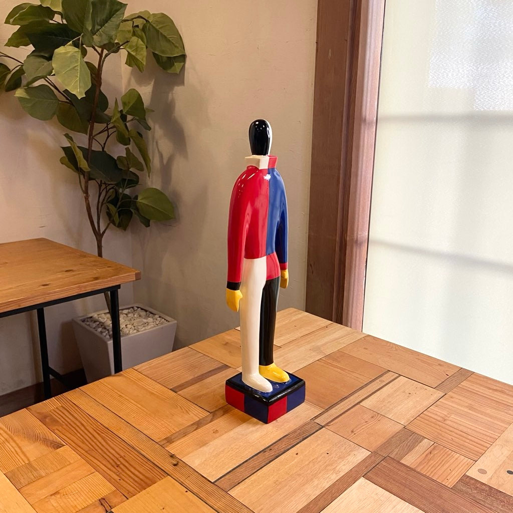 カジミール・マレーヴィチ / Kazimir Malevich フィギュア 【2】グッゲンハイム美術館