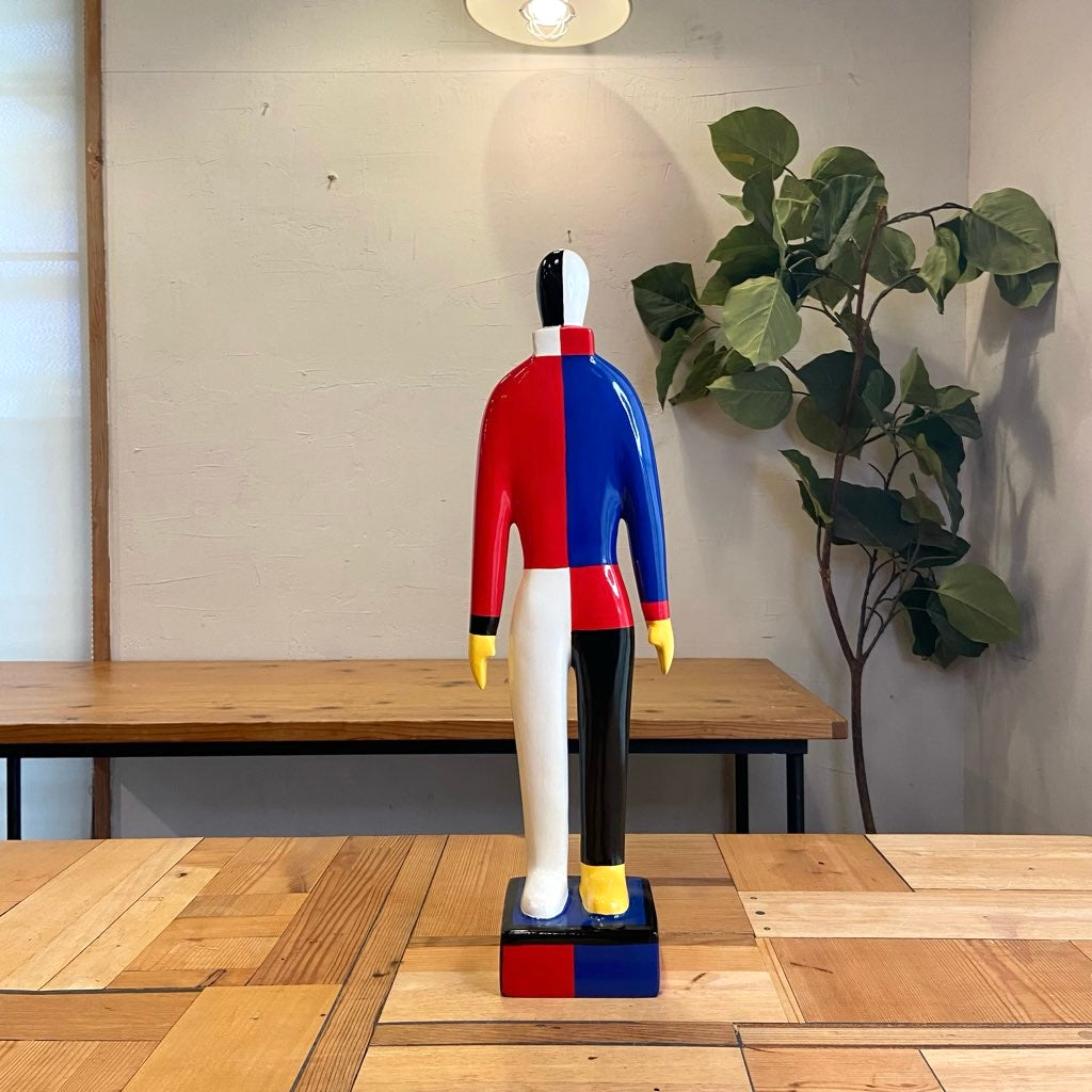 カジミール・マレーヴィチ / Kazimir Malevich フィギュア 【2】グッゲンハイム美術館