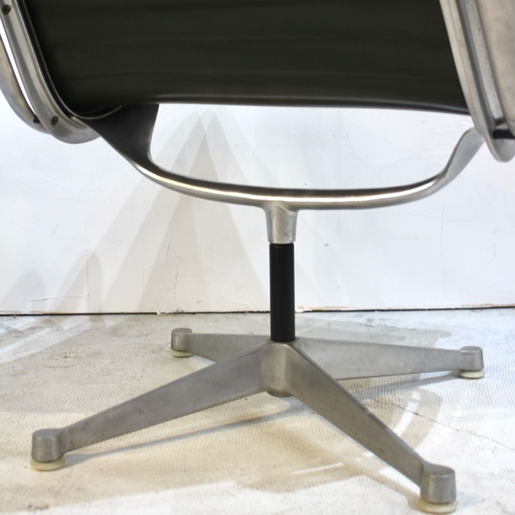 ハーマンミラー / Herman Miller アルミナムラウンジアームチェア 4スターベース チャールズ＆レイ・イームズ ヴィンテージ