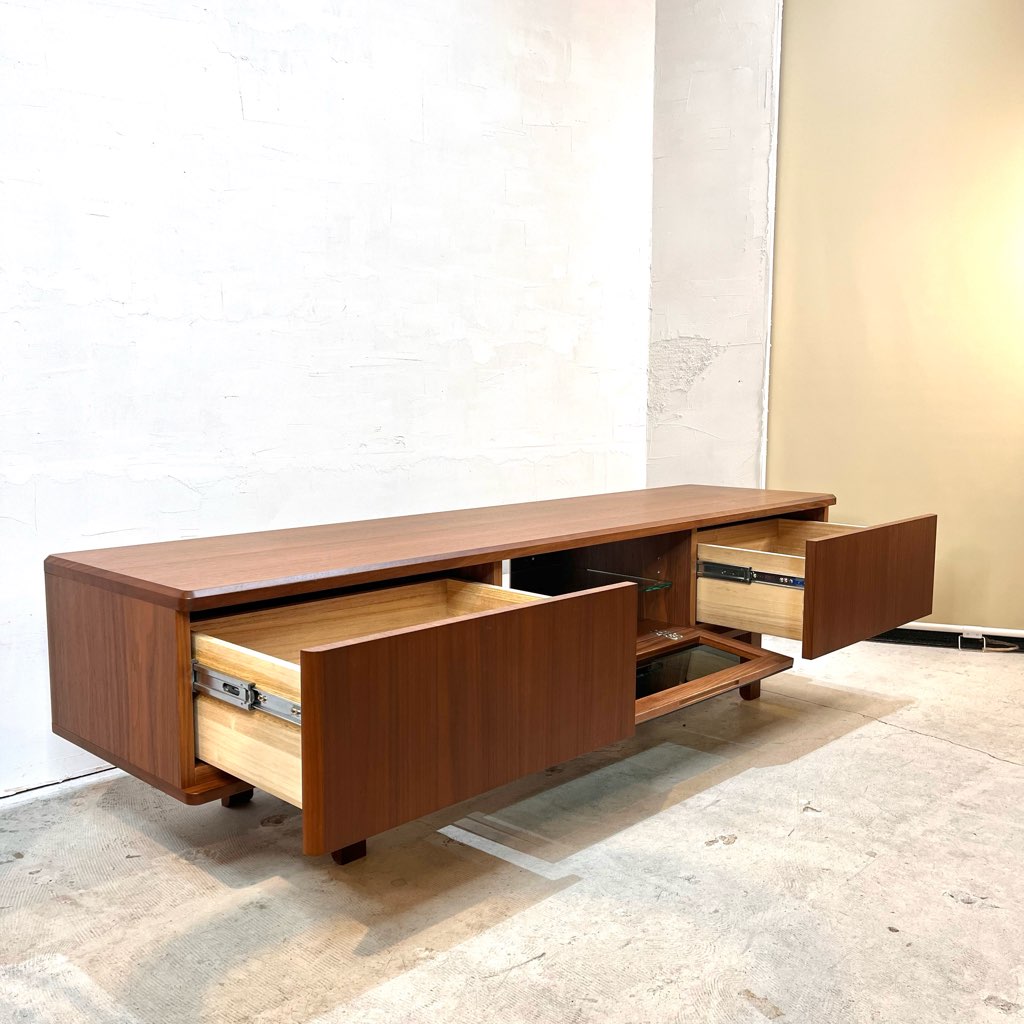 エスティック / estic フォルマックス / Formax モナルダ TVボード