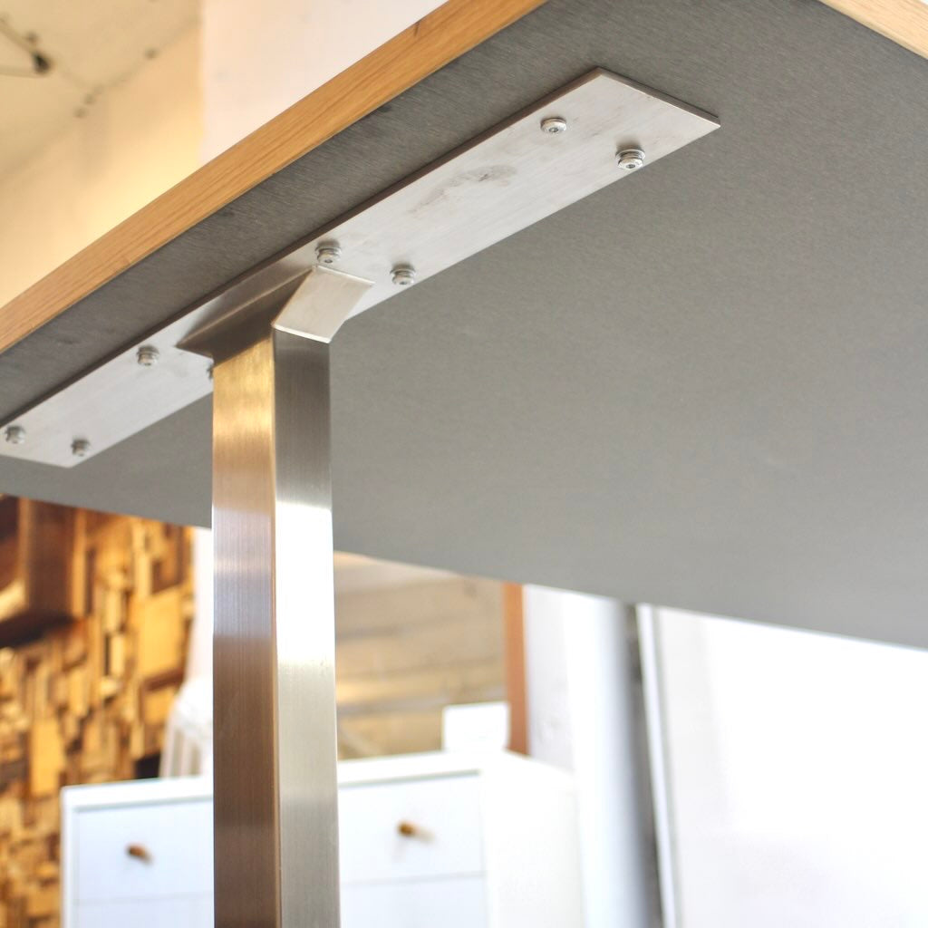 KANADEMONO / 金物家具のかなでもの THE TABLE リノリウム天板 Iライン×stainless テーブルデスク