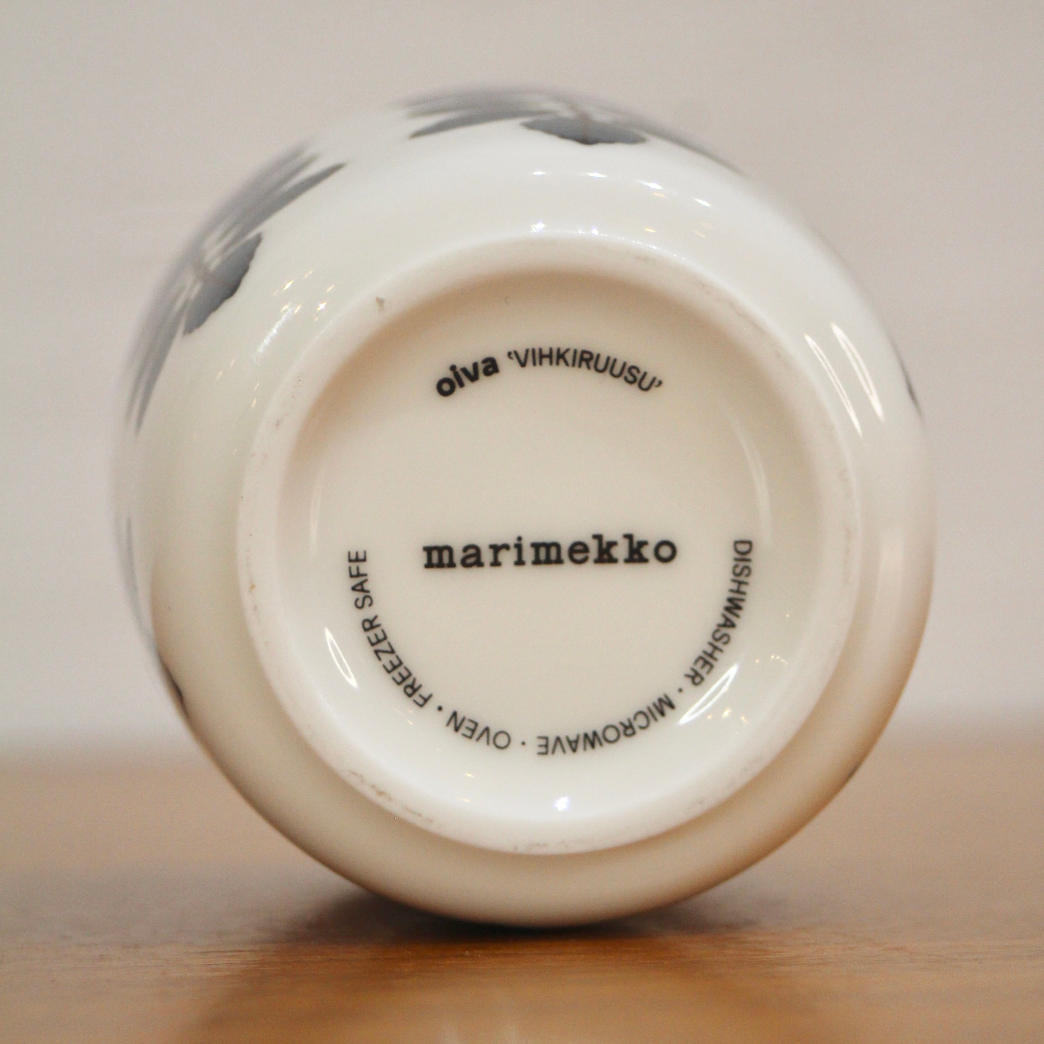 marimekko★ラテマグ 蓋つき ヴィヒキルース マリメッコ / marimekko ヴィヒキルース / VIHKIRUUSU ラテマグ蓋付き