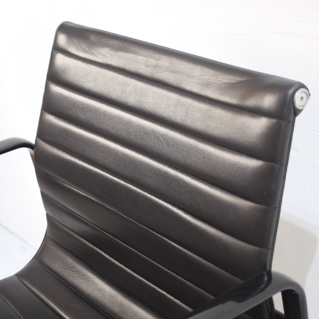 ハーマンミラー / Herman Miller チャールズ & レイ・イームズ アルミナムグループ マネジメントチェア【2】